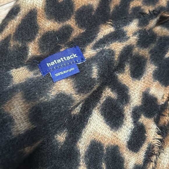 Hatattack Scarf - Picture 2 of 4